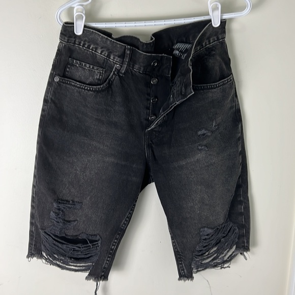 Denim Straight Fit Distressed Jeans Shorts Size 32 - Picture 9 of 10